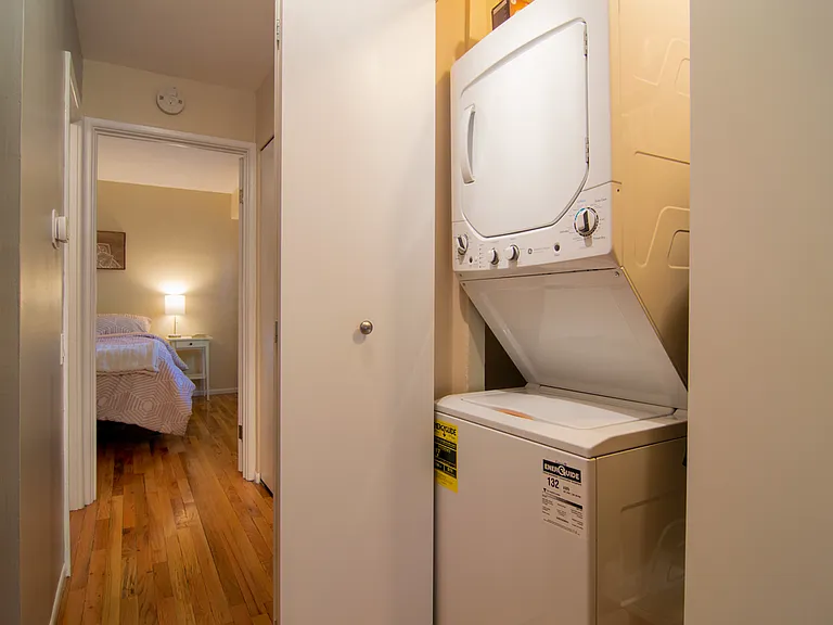 1221 N La Salle Dr — Photo 12
