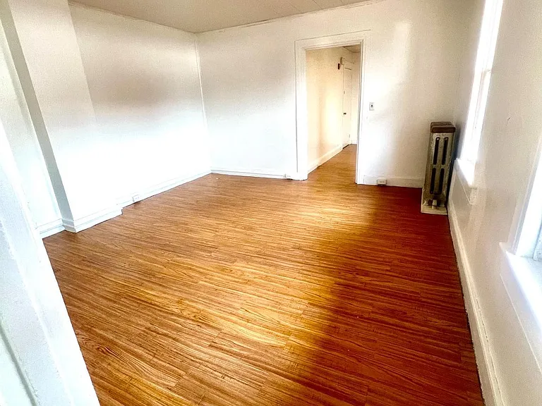 611 N 9th St #2 — Photo 4