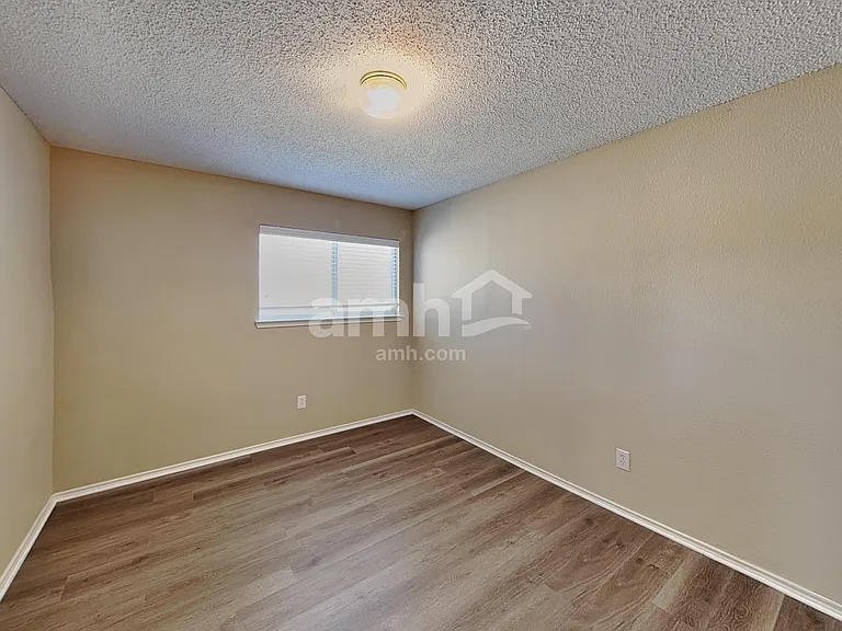 321 Quail Run Rd — Photo 13
