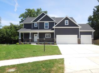 2541 Bennington Ave S, Schererville, IN 46375