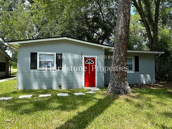 3347 Phyllis St, Jacksonville, FL 32205