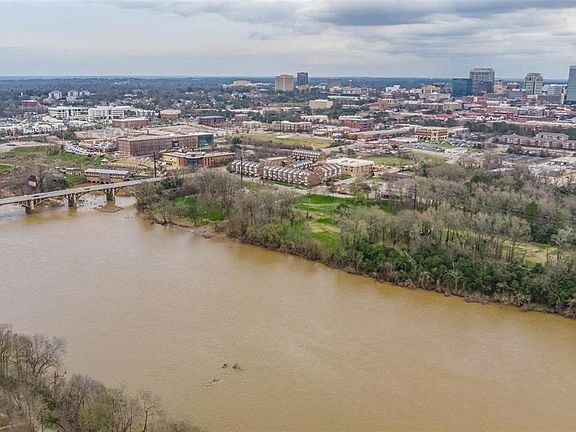 2nd image of 125 Riverwalk Cir