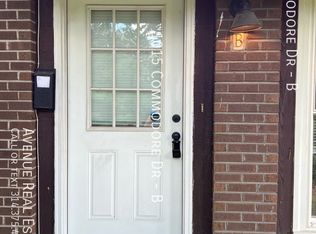 1015 Commodore Dr #B, Richmond Heights, MO 63117