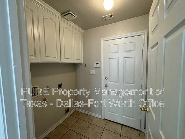 4008 Cottage Park Ct — Photo 5