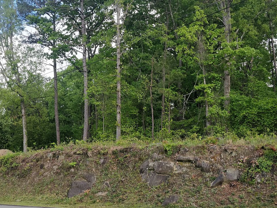 1st image of 3662 Allyn Dr NW