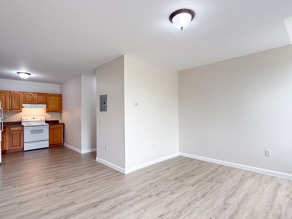 990 Wethersfield Ave #101