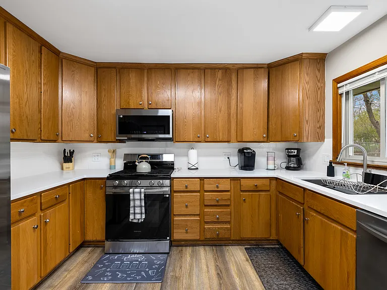 119 W Green Meadows Blvd — Photo 38