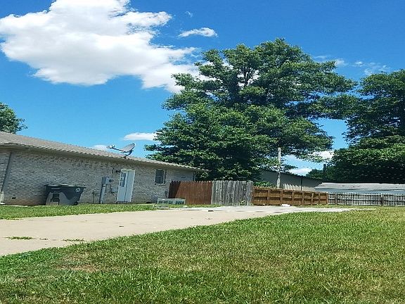 2nd image of 1708 Zoar Ave