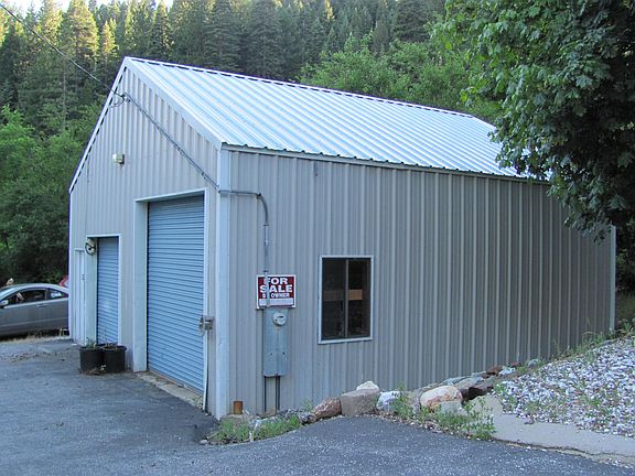 246 Main St Shop 
