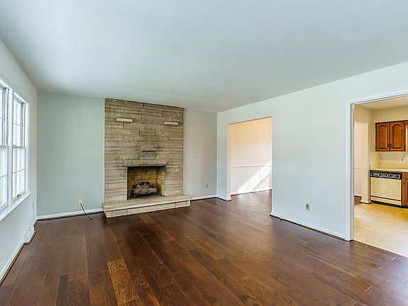 5th image of 3428 Dixiana Dr