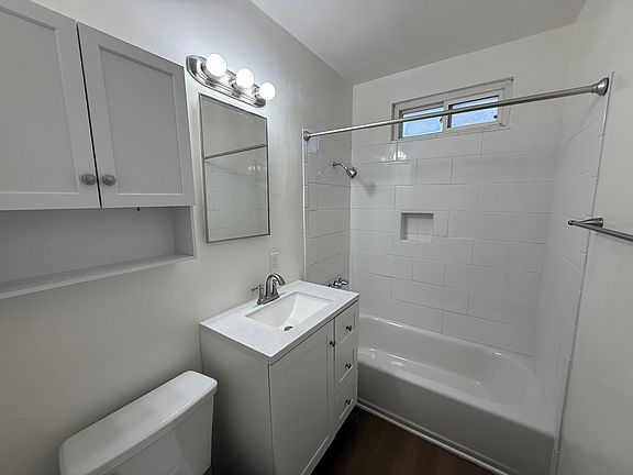 3rd image of 104 N Alameda Ave #1