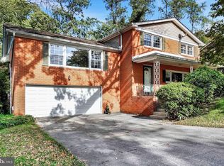 2836 Eastwood Dr, York, PA
