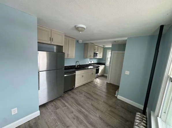 19 Scherpa Street, 19 Scherpa St APT E, Agawam, MA 01001