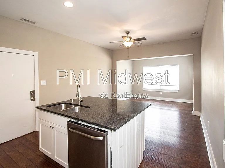 2029 N College Ave #A — Photo 11