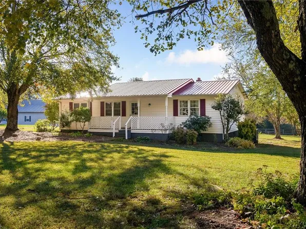 6177 C Ave SE #10, Hickory, NC 28602