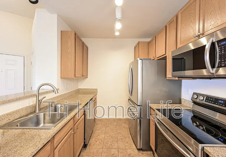 17209 Wilde Ave #303 — Photo 6