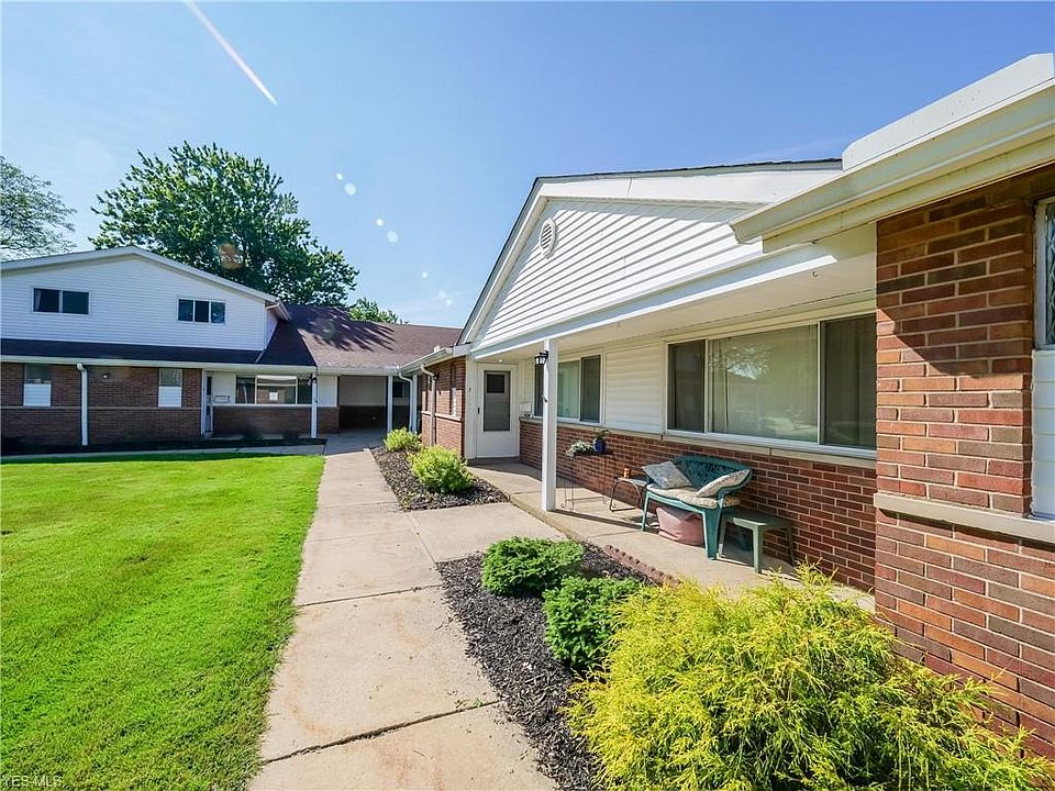1st image of 25515 Country Club Blvd Unit 7
