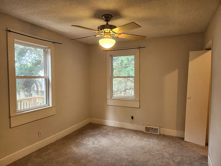 2202 Cameron Blvd — Photo 16