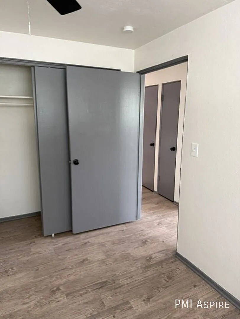 1 Bedroom 1 Bath Apartment Modern Sloan's Lake Living | Stylish Apartments Near Downtown Denver — Photo 4