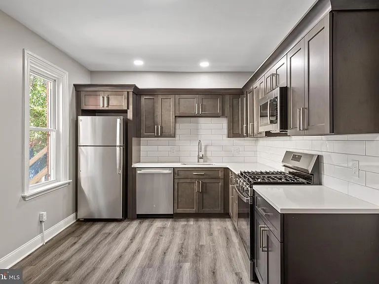 249 North Mulberry Street — Photo 3