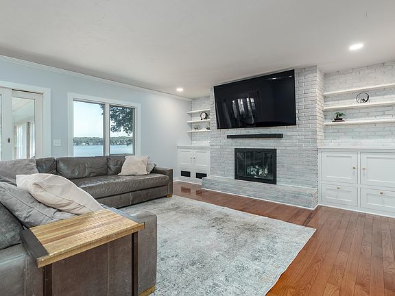 5th image of 8234 W Q Ave