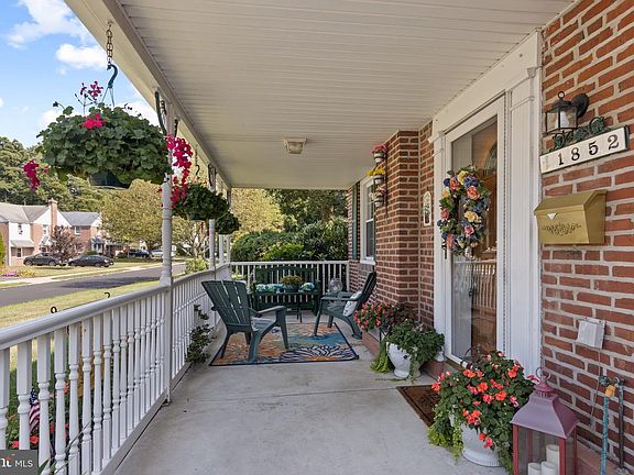 4th image of 1852 Windsor Park Ln