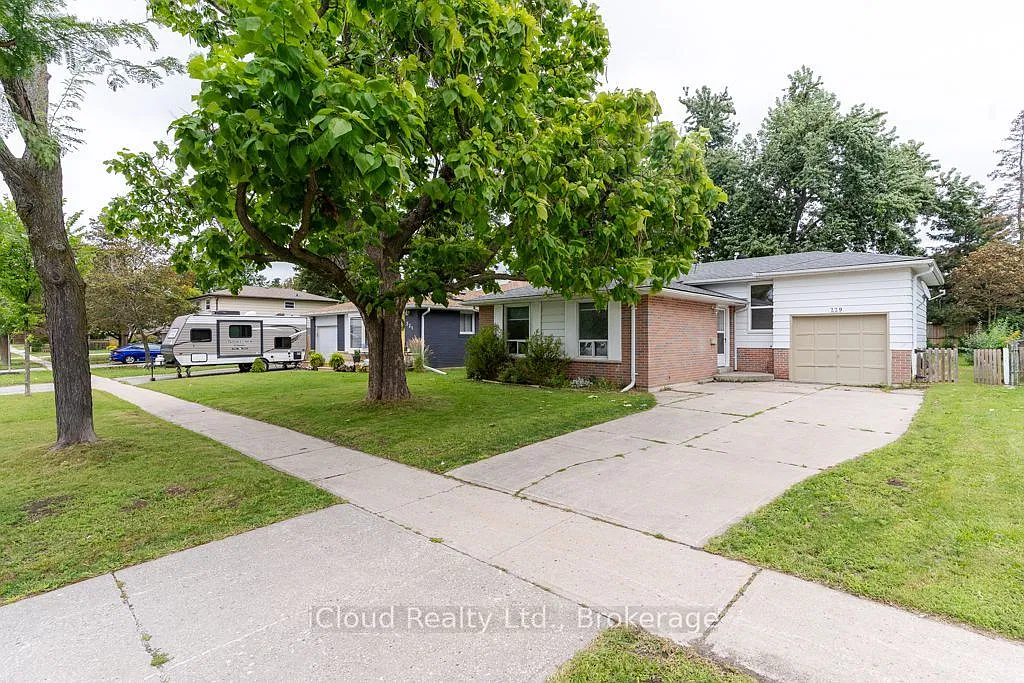 3 bed, $2,400 — Photo 1