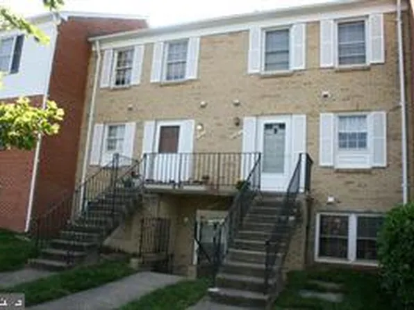 1048 Margate Ct #A, Sterling, VA 20164