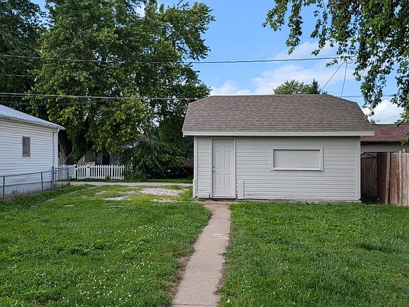 5th image of 2622 Avenue B
