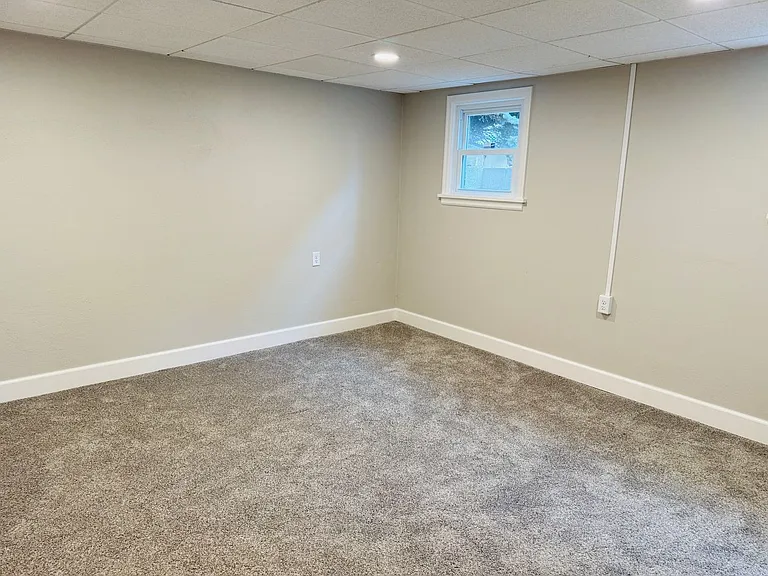 1718 Virginia Ln — Photo 28