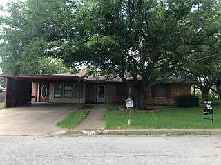 Royal Dr, Gatesville — Photo 1