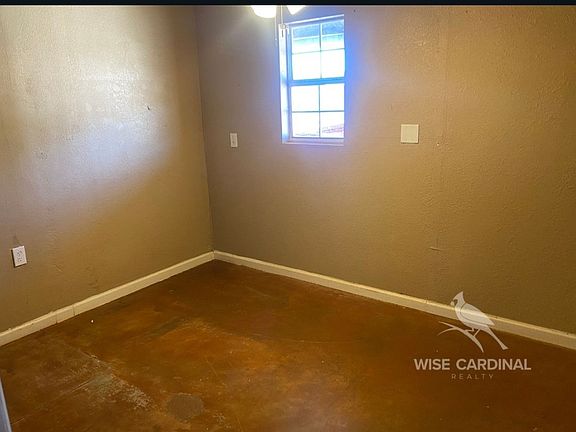 3rd image of 901 11th St #10965885