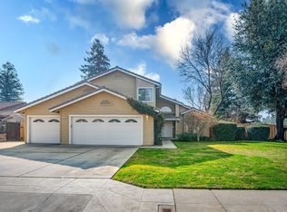 2524 Purvis Ave, Clovis, CA 93611