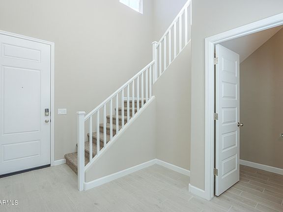 4th image of 41058 W HILLMAN Drive