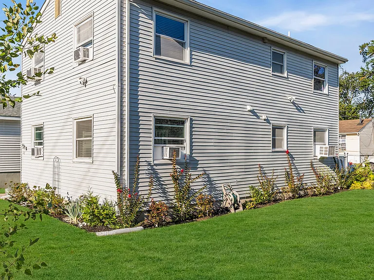 1264 Maplewood Rd #A — Photo 46