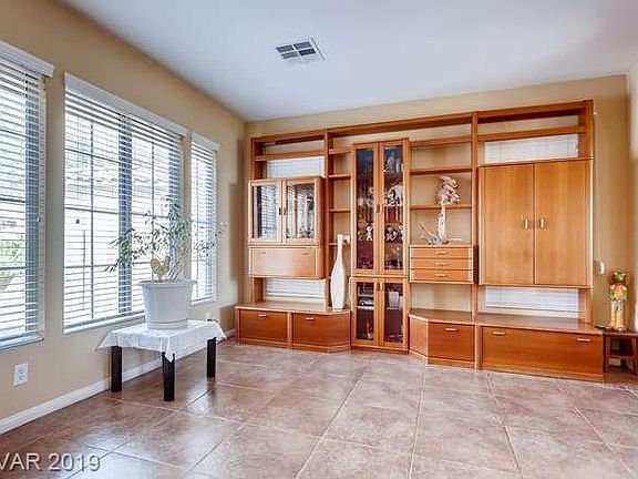 4th image of 1909 Crown Lodge Ln