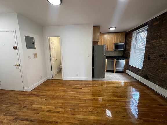 3rd image of 392 E 10th St APT 3E
