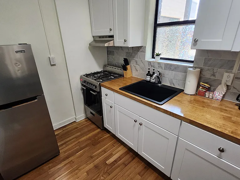 1009 N 1st St #2 — Photo 5