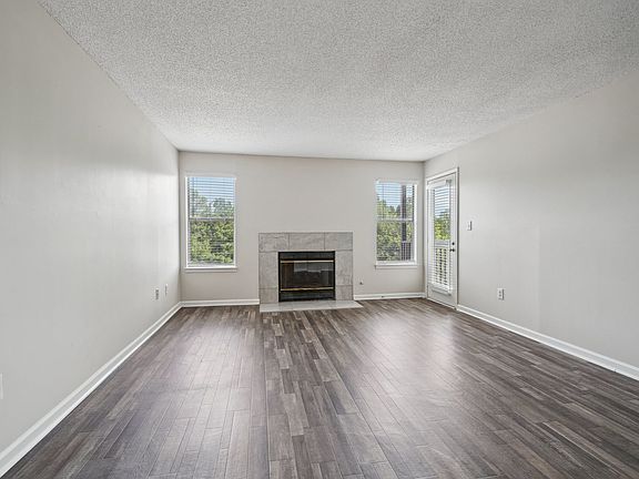 2nd image of 200 Hickory Knl #407