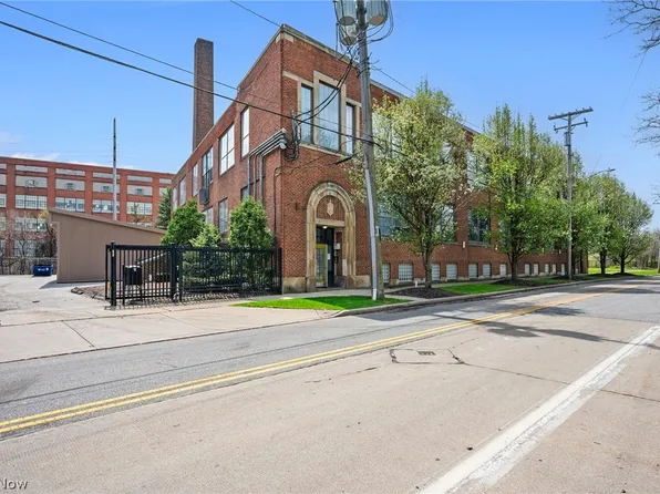 8205 Franklin Blvd APT 3, Cleveland, OH 44102