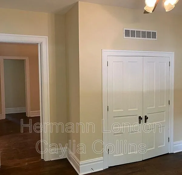 4500 S Grand Blvd #1F — Photo 4