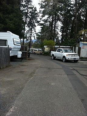 2nd image of 1565 Siskiyou Blvd Spc 22