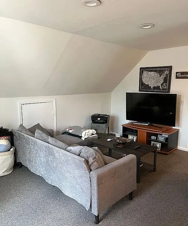 36 Schiller Ave #2