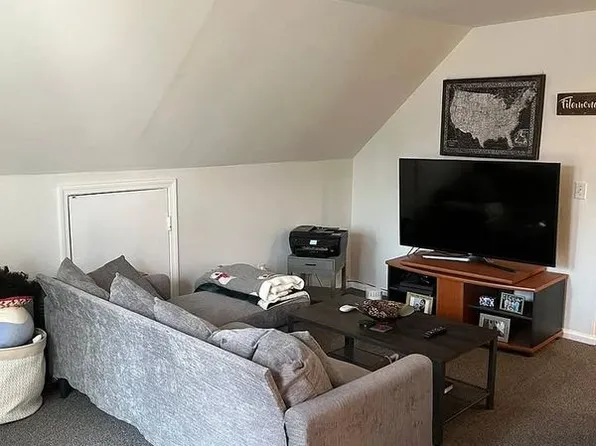 36 Schiller Ave Floor 2, Huntington Station, NY 11746