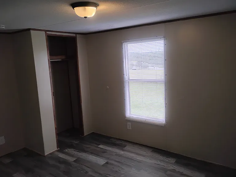 3618 Angelus Rd — Photo 6