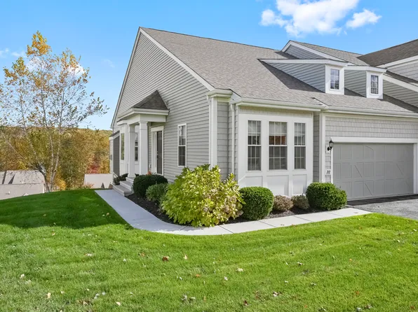 712 Championship Drive #712, Oxford, CT 06478