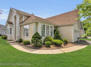 4 Breeze Ter, Barnegat, NJ 08005