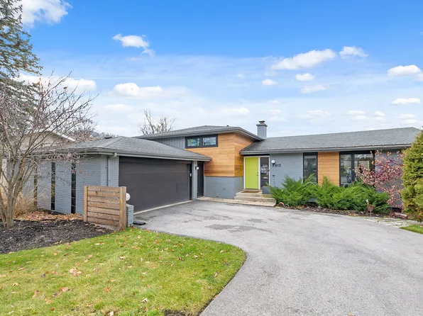 615 S Oakwood Ave, Willow Springs, IL 60480