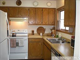 4th image of 1426 36th Ave N