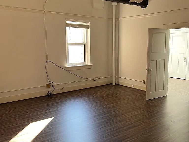 1106 Broadway #1106C — Photo 6